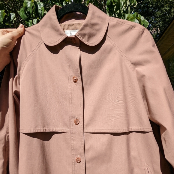 London Fog Jackets & Blazers - Vintage dusty pink London Fog trench coat